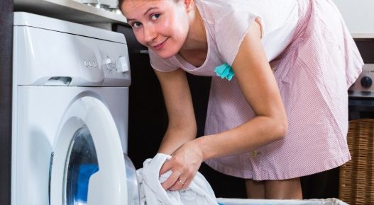 Cum alegi o mașină de spălat ușor de întreținut – Ghid complet pentru cumpărători